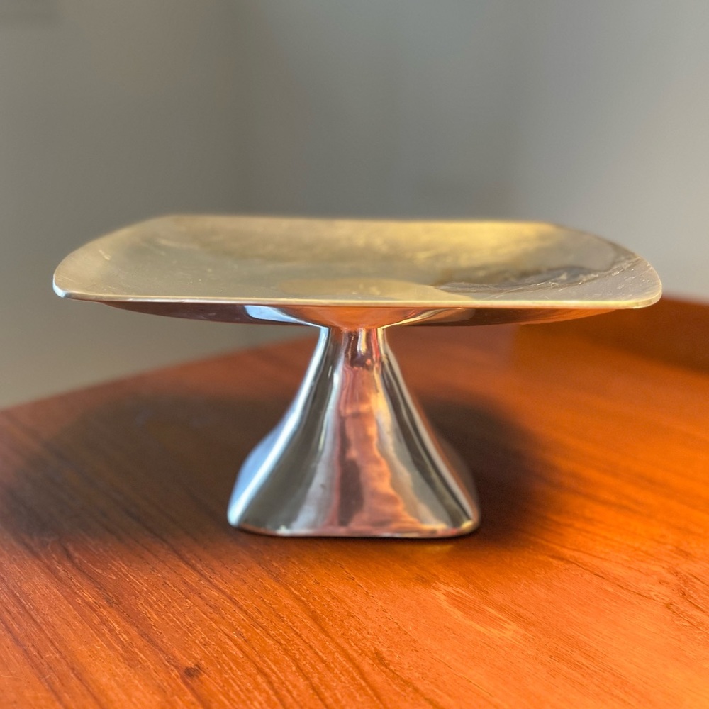 Decorative silver stand